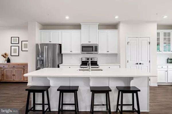 Hanover, MD 21076,7916 N GLADDEN FARM WAY