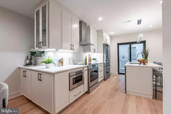 Philadelphia, PA 19146,2005 SAINT ALBANS ST