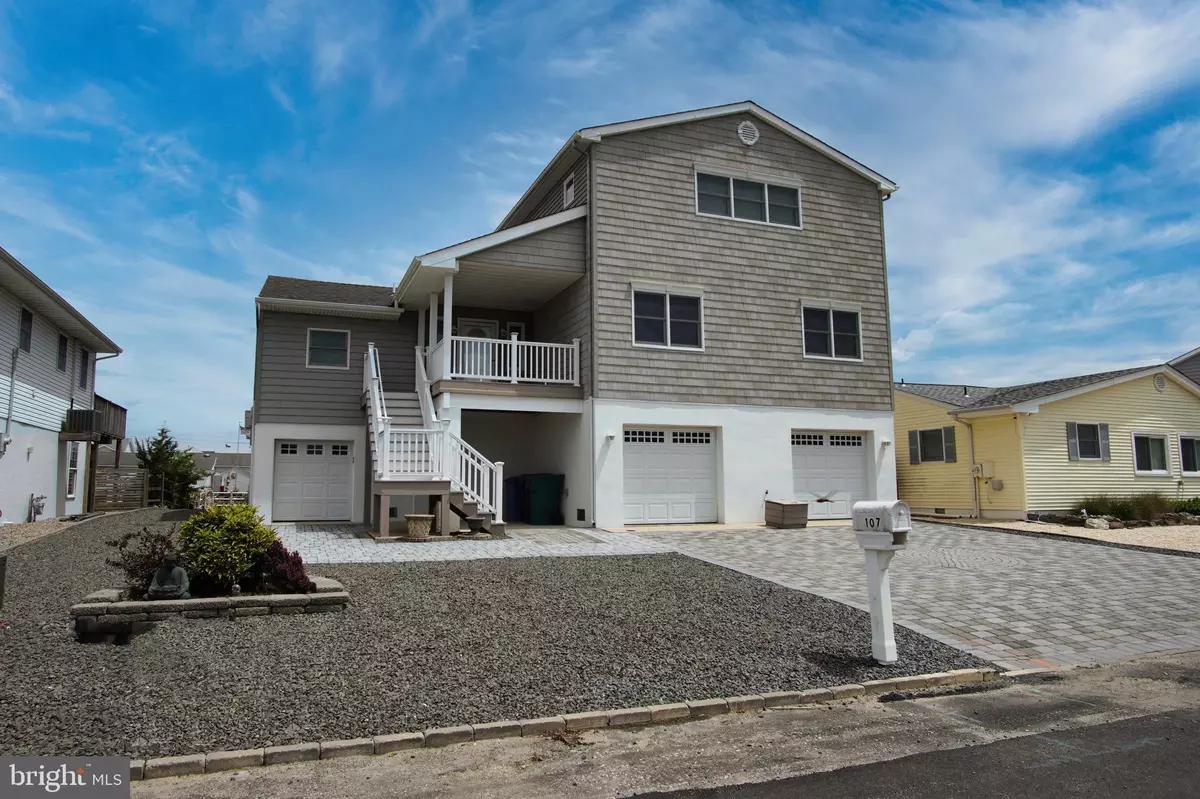 Tuckerton, NJ 08087,107 E SHREWSBURY DR