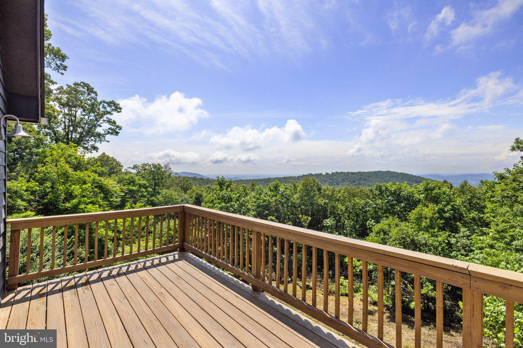 Front Royal, VA 22630,728 SHENANDOAH VALLEY DR