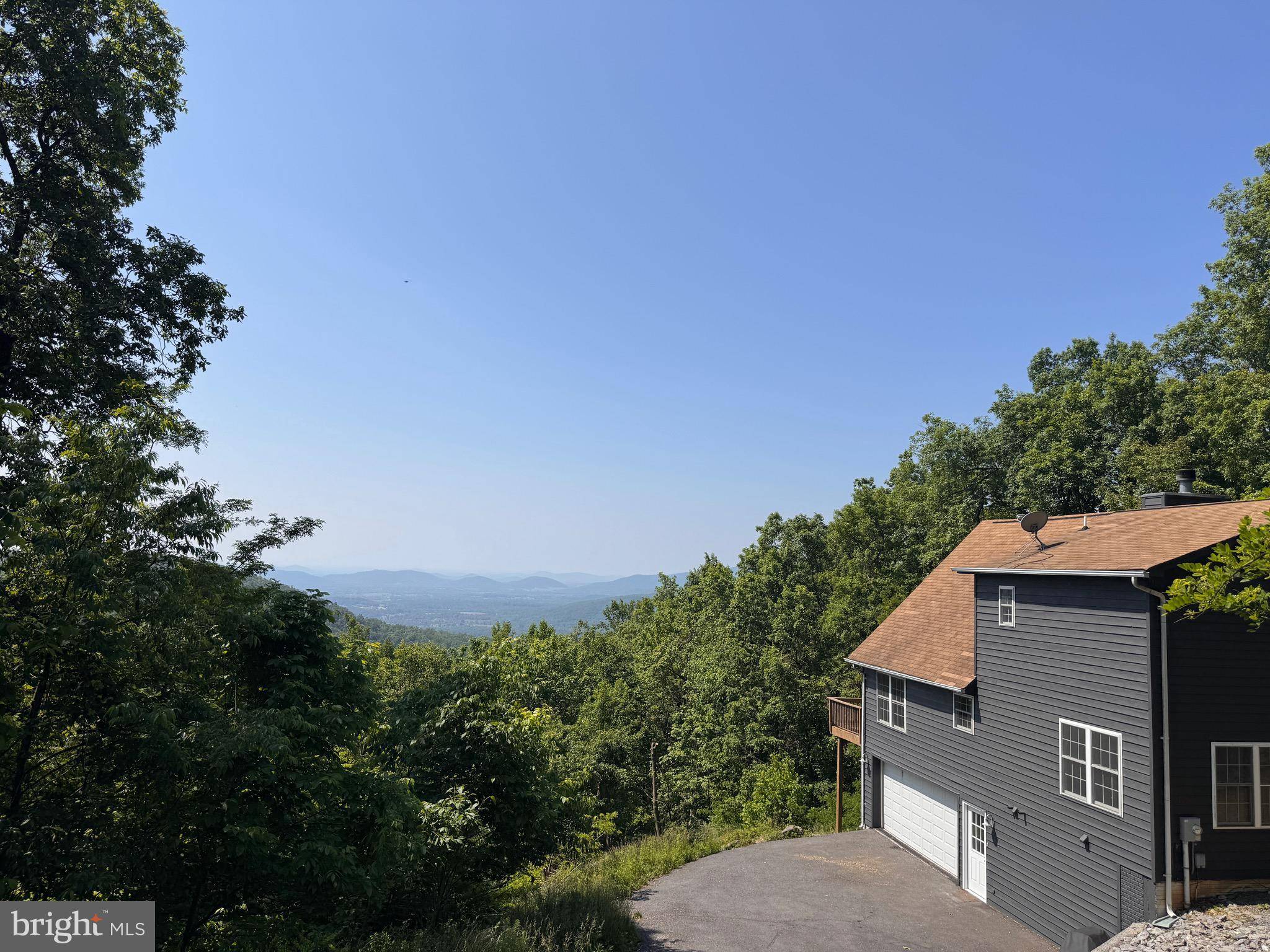 728 SHENANDOAH VALLEY DR, Front Royal, VA 22630
