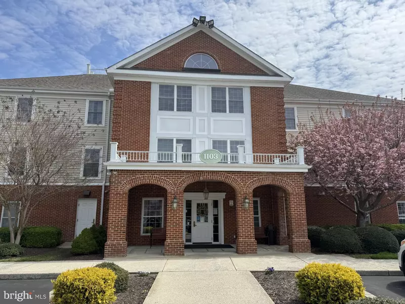 1103 S SCHUMAKER DR #C-300, Salisbury, MD 21804