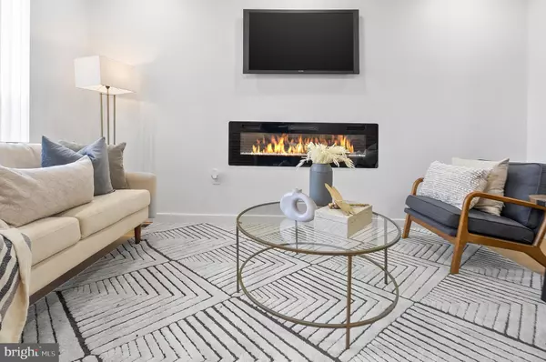 Baltimore, MD 21224,3306 E LOMBARD ST