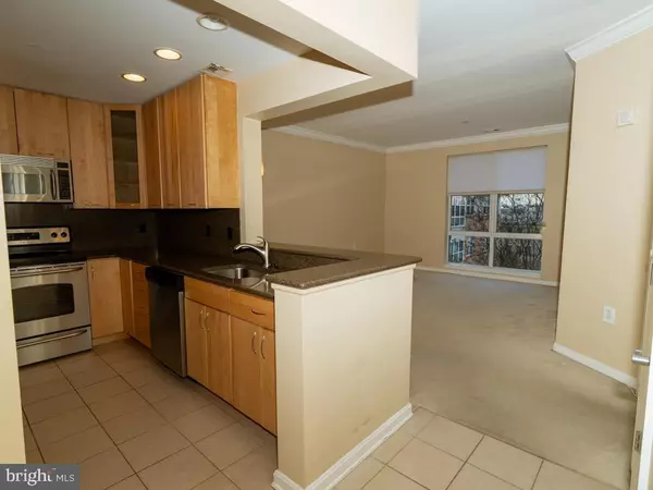 Baltimore, MD 21230,23 PIERSIDE DR #426