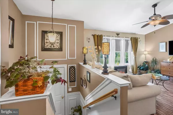 Lebanon, PA 17042,21 E ELM ST