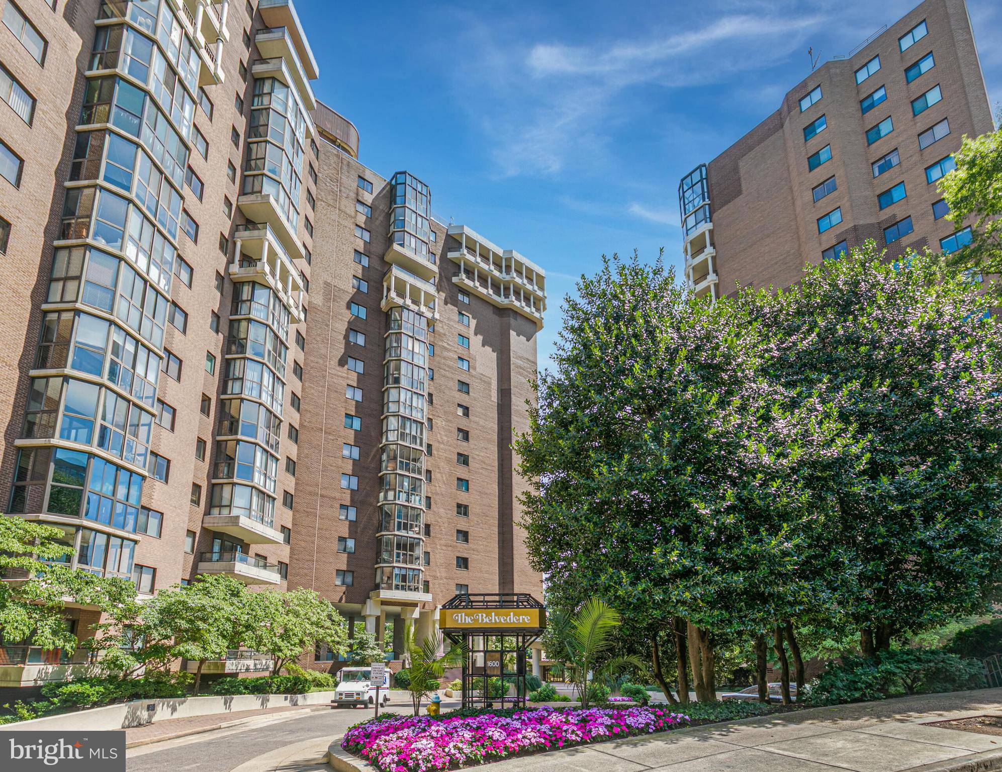 1600 N OAK ST #1725, Arlington, VA 22209
