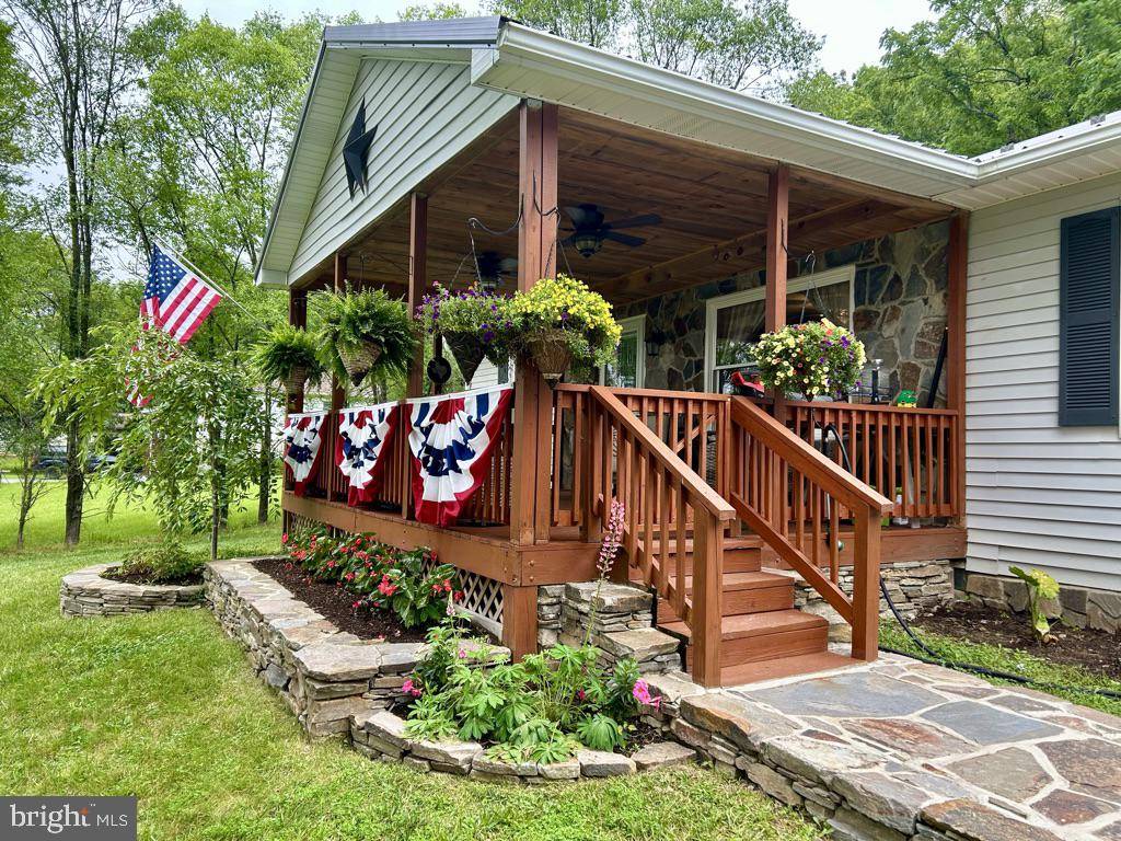 Wardensville, WV 26851,135 ISAAC ST