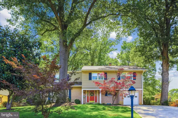 8407 BREWSTER DR, Alexandria, VA 22308