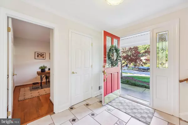 Alexandria, VA 22308,8407 BREWSTER DR