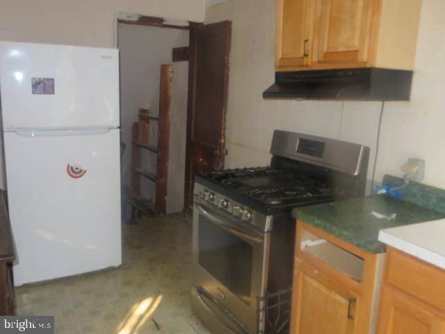 Philadelphia, PA 19150,8307 THOURON AVE
