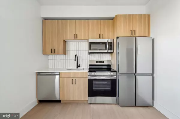 Philadelphia, PA 19144,5521 WAYNE AVE #602