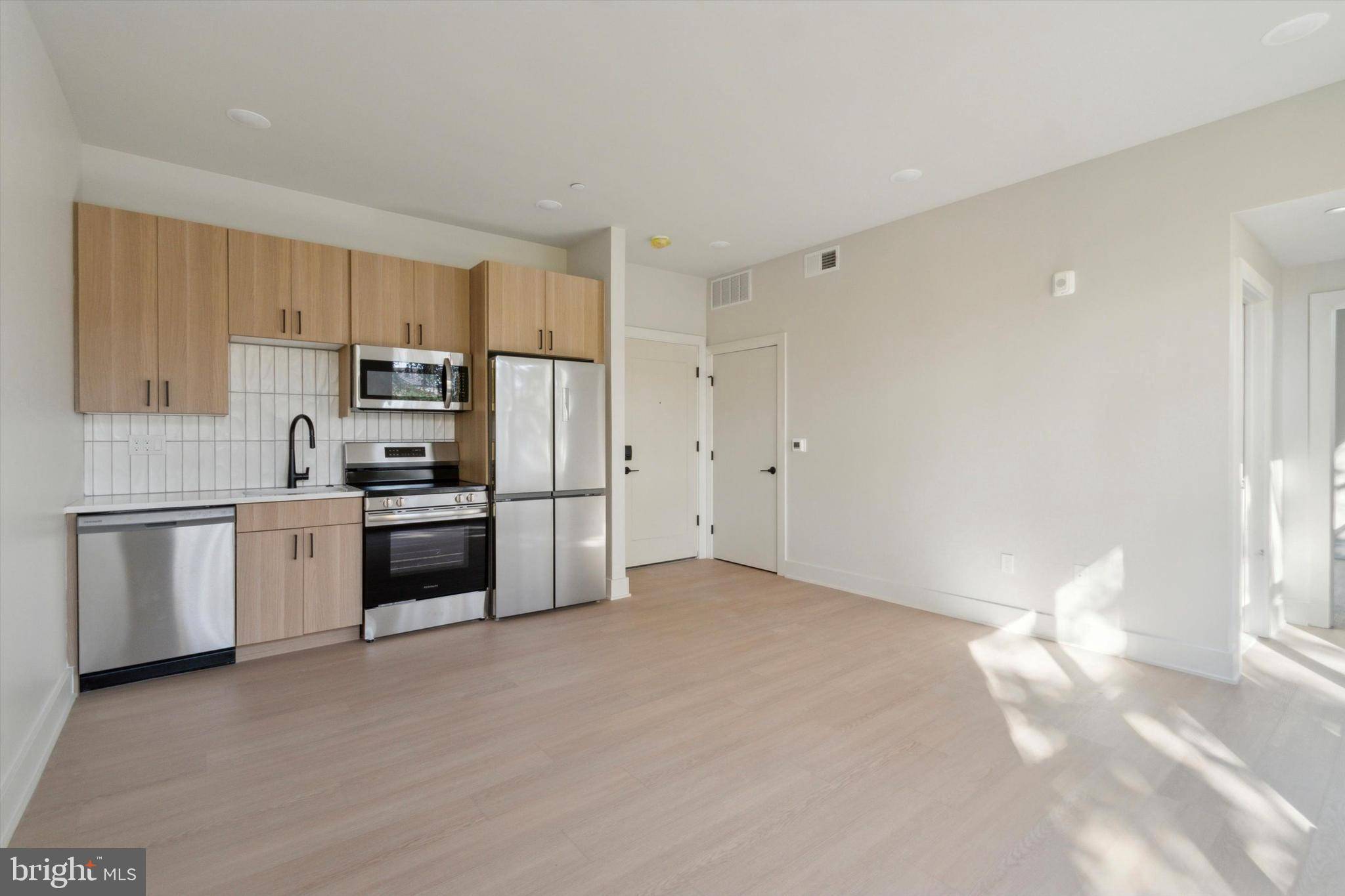 5521 WAYNE AVE #607, Philadelphia, PA 19144