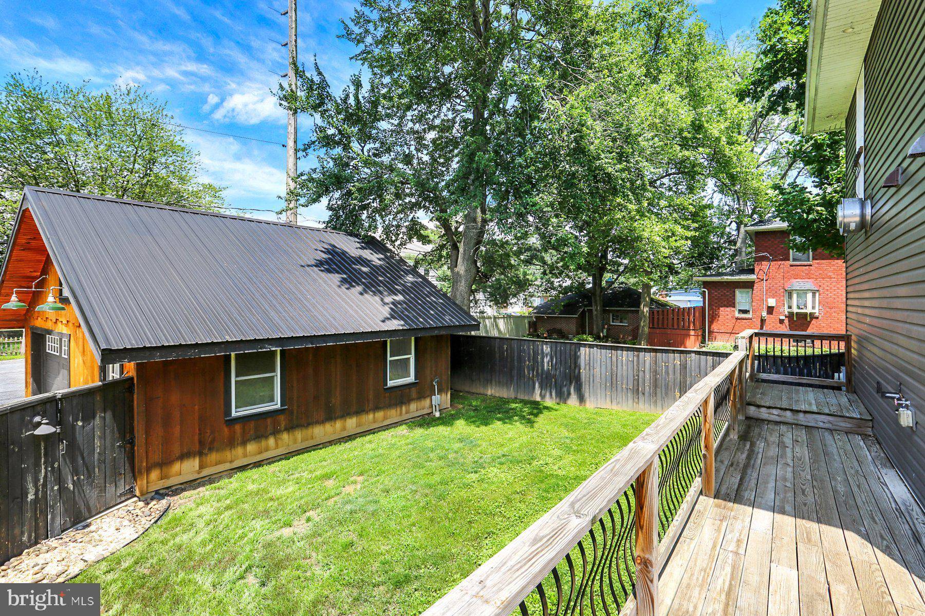 Middletown, PA 17057,127 SPRUCE ST