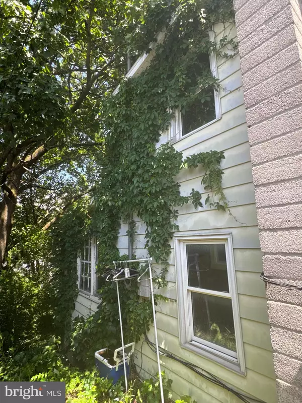 Bellefonte, PA 16823,219 E PIKE ST