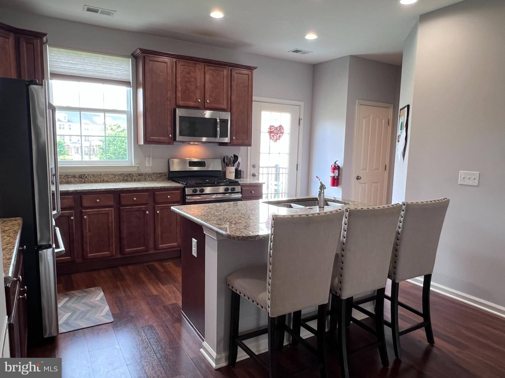 Burlington, NJ 08016,108 CREEKSIDE WAY