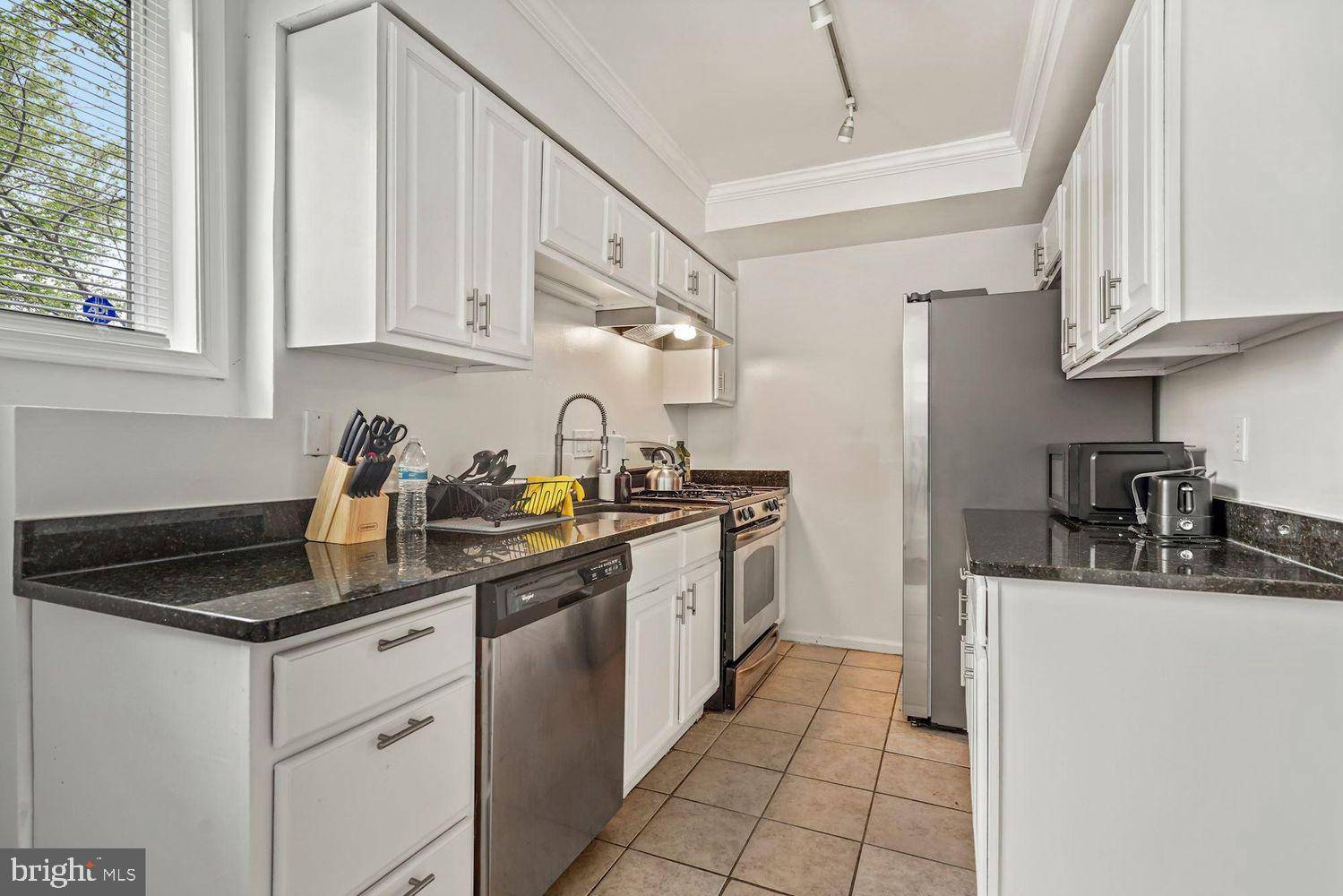 Washington, DC 20019,576 49TH PL NE