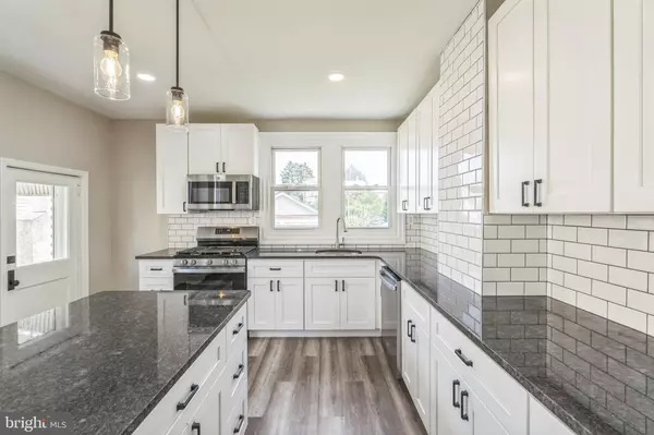 Philadelphia, PA 19111,7415 CLARIDGE ST