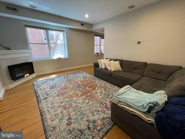 Washington, DC 20009,1417 CHAPIN ST NW #403