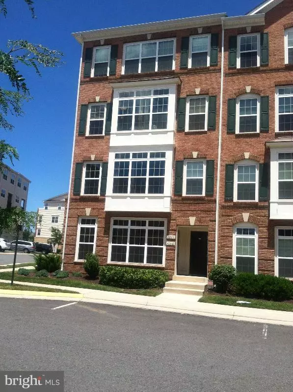 Brambleton, VA 20148,42668 HOLLYHOCK TER #12G