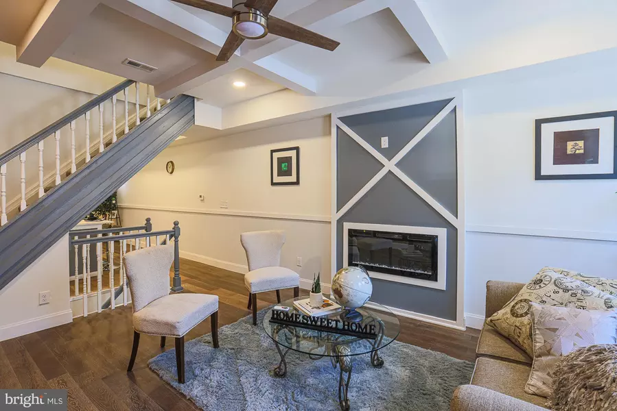 1909 MOSHER ST, Baltimore, MD 21217