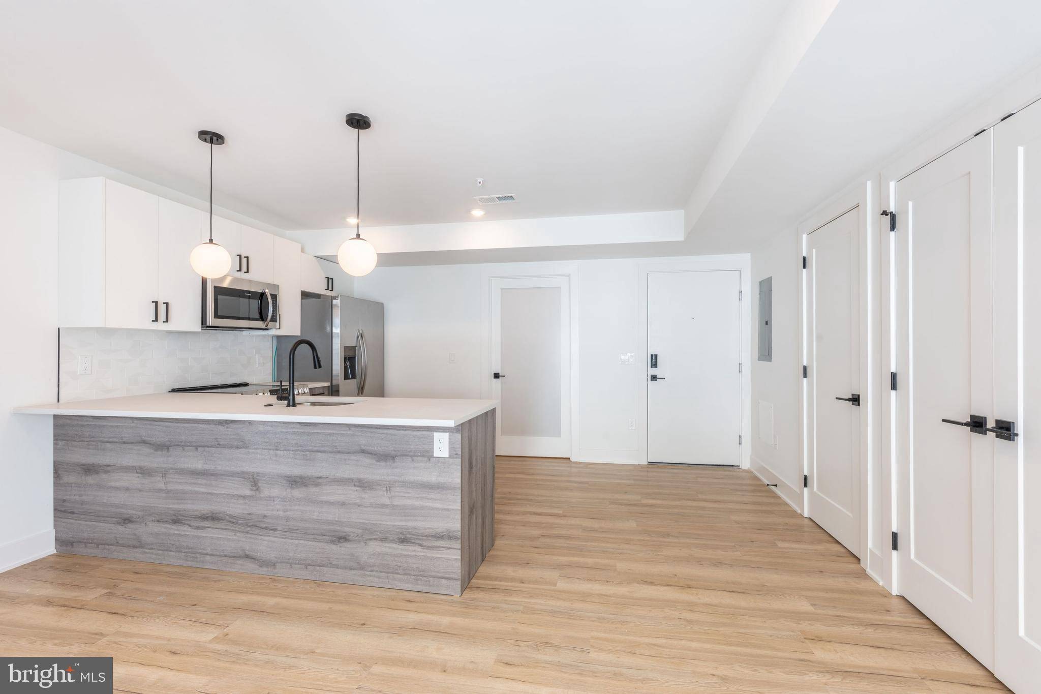 629 W GIRARD AVE #307, Philadelphia, PA 19123