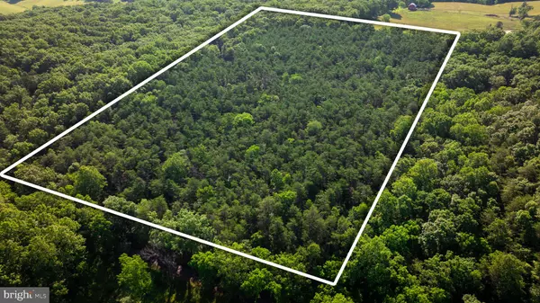 Berkeley Springs, WV 25411,14.5 AC PCL A- OFF VIRGINIA LINE RD