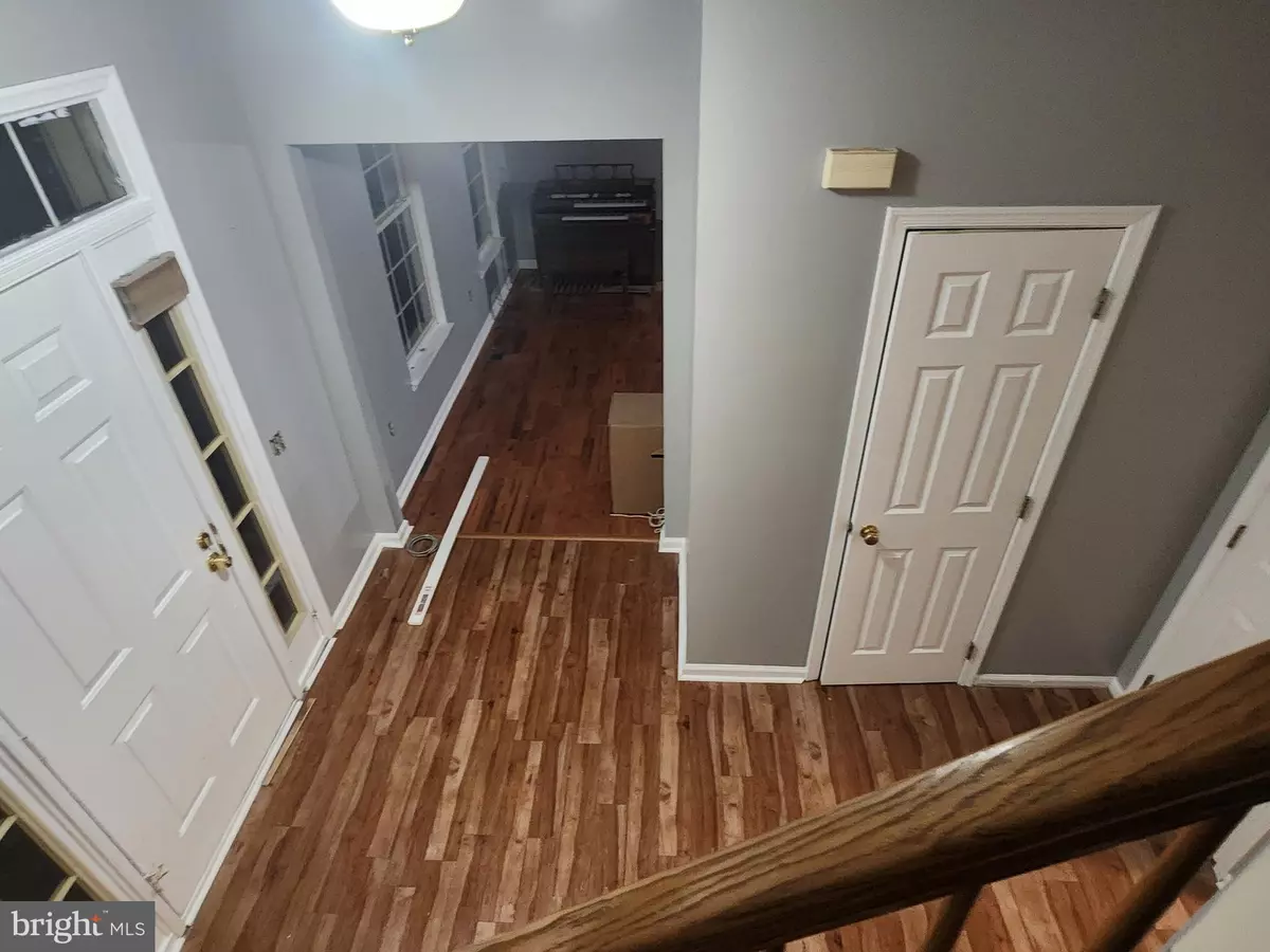 Springdale, MD 20774,10203 THUNDERCLOUD CT