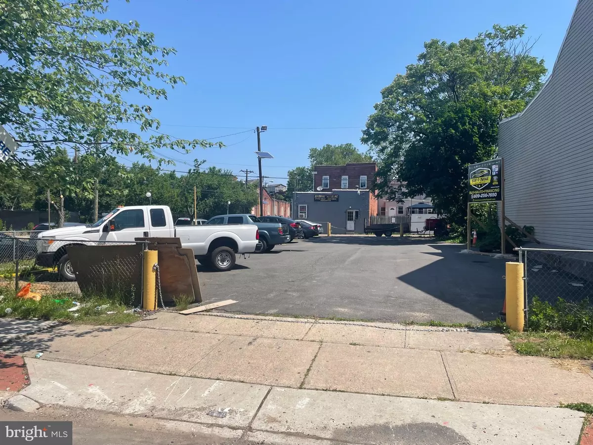 Trenton, NJ 08611,800 S CLINTON AVE