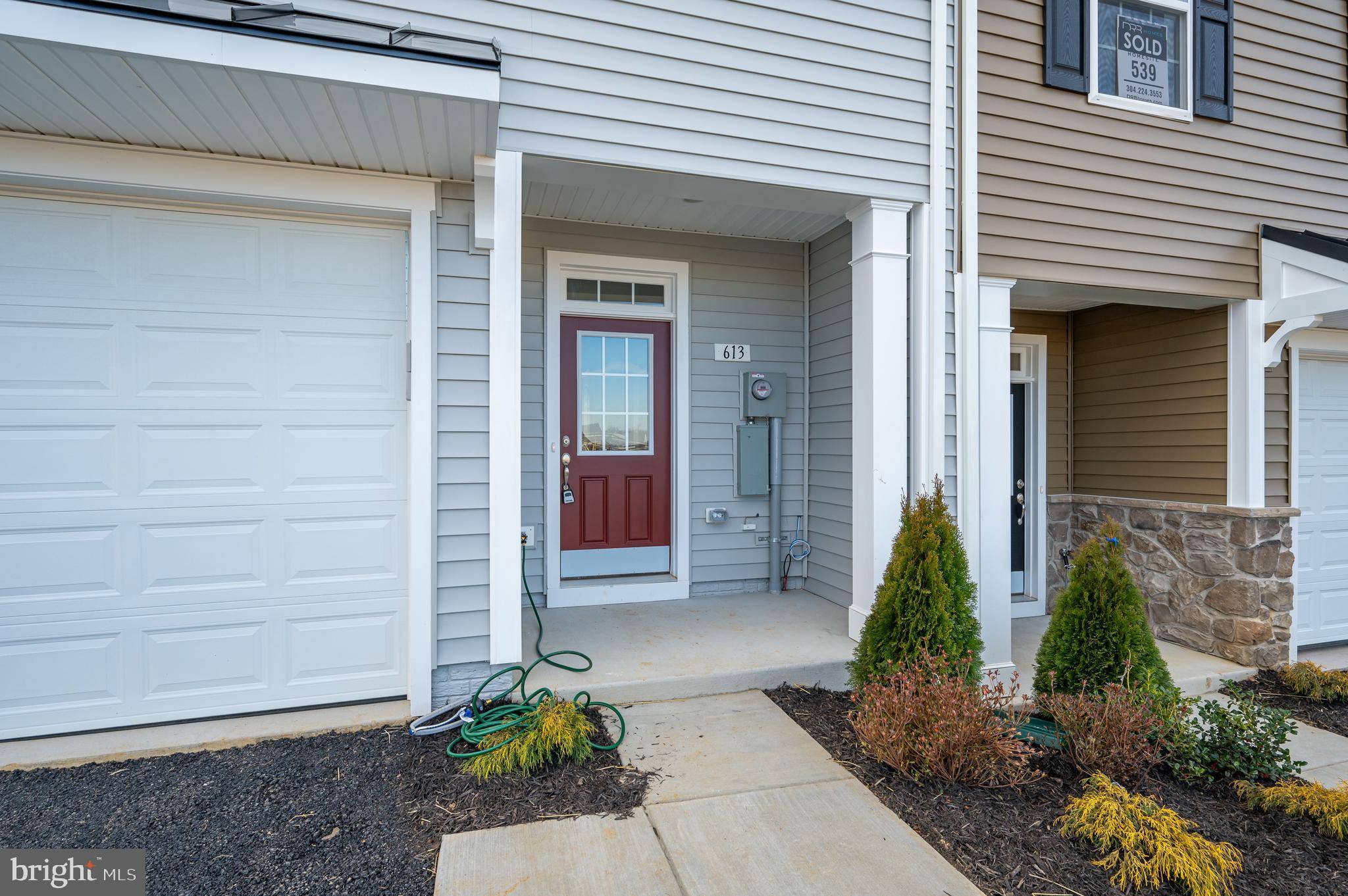 Martinsburg, WV 25403,613 DETROIT SQ