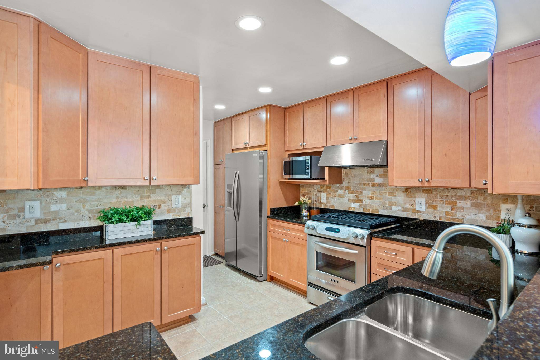 Alexandria, VA 22307,1906 DUFFIELD LN