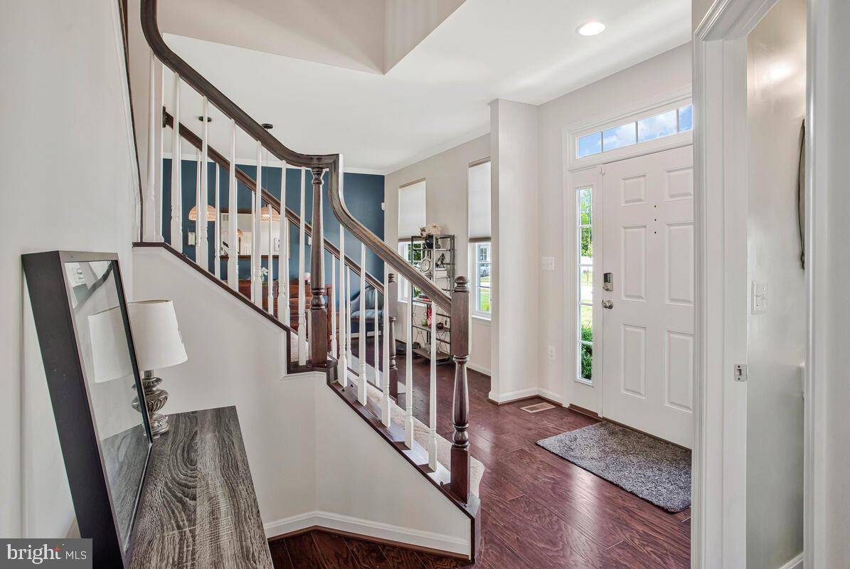 Woodbridge, VA 22193,15801 AERIAL VIEW RD