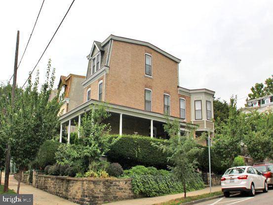 Philadelphia, PA 19128,4403 DEXTER ST