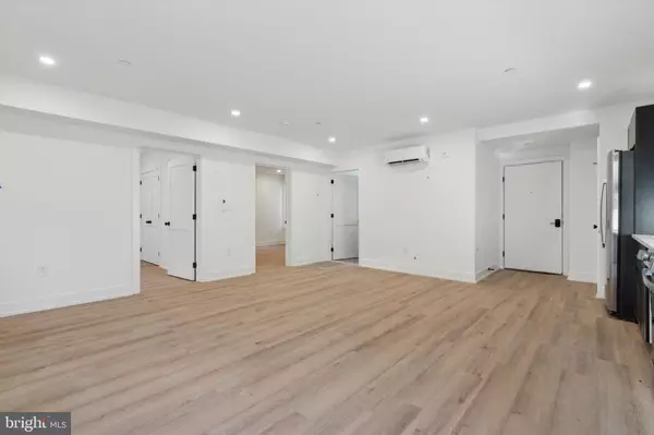 Philadelphia, PA 19123,808 N 3RD ST #13