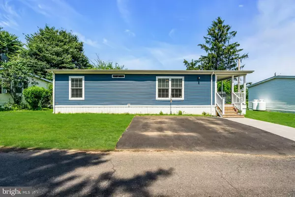 Quakertown, PA 18951,12 LAKEVIEW DR