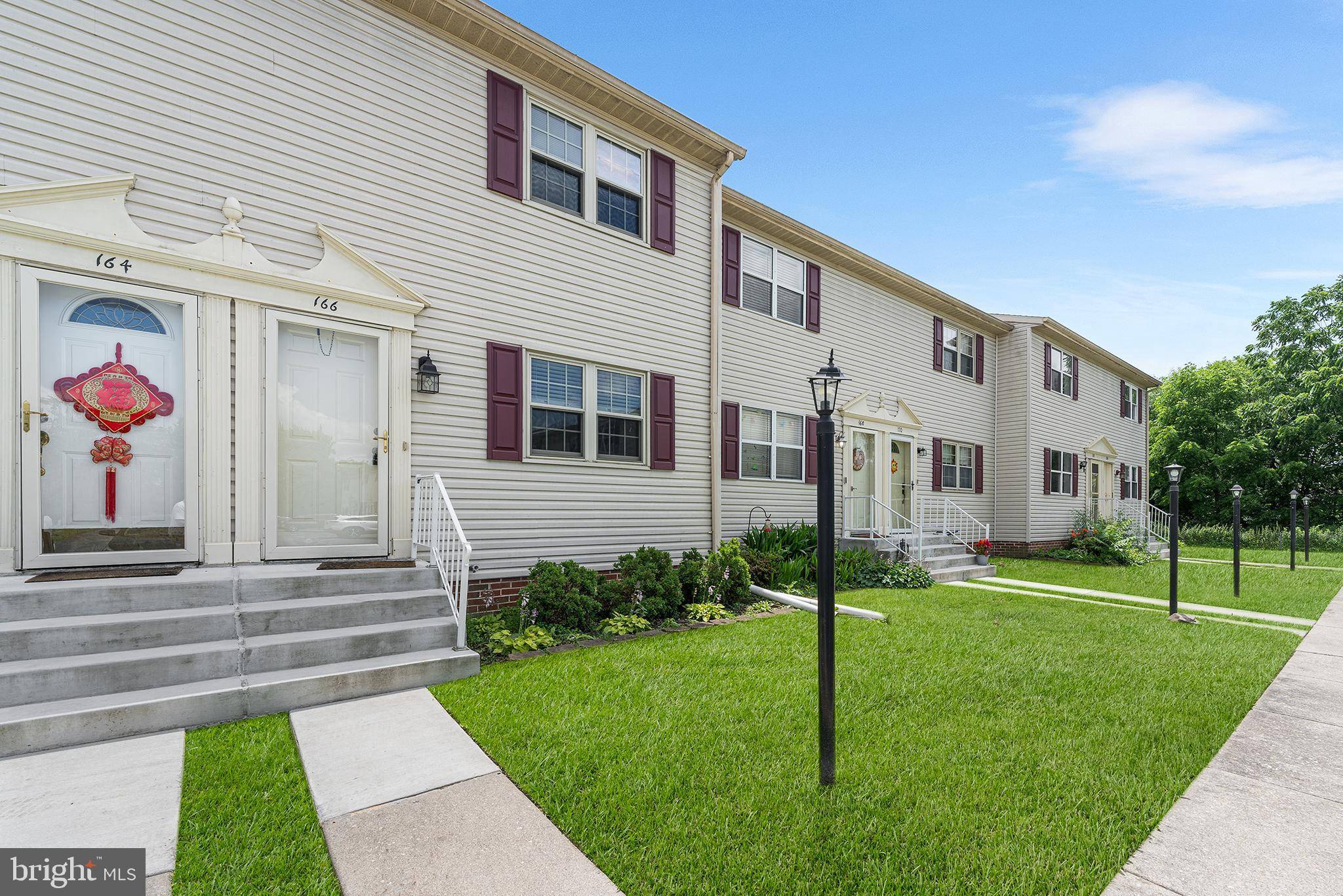 Hanover, PA 17331,166 CENTER ST #166