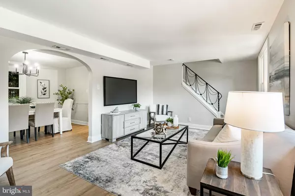 Upper Darby, PA 19082,147 MEADOWBROOK AVE