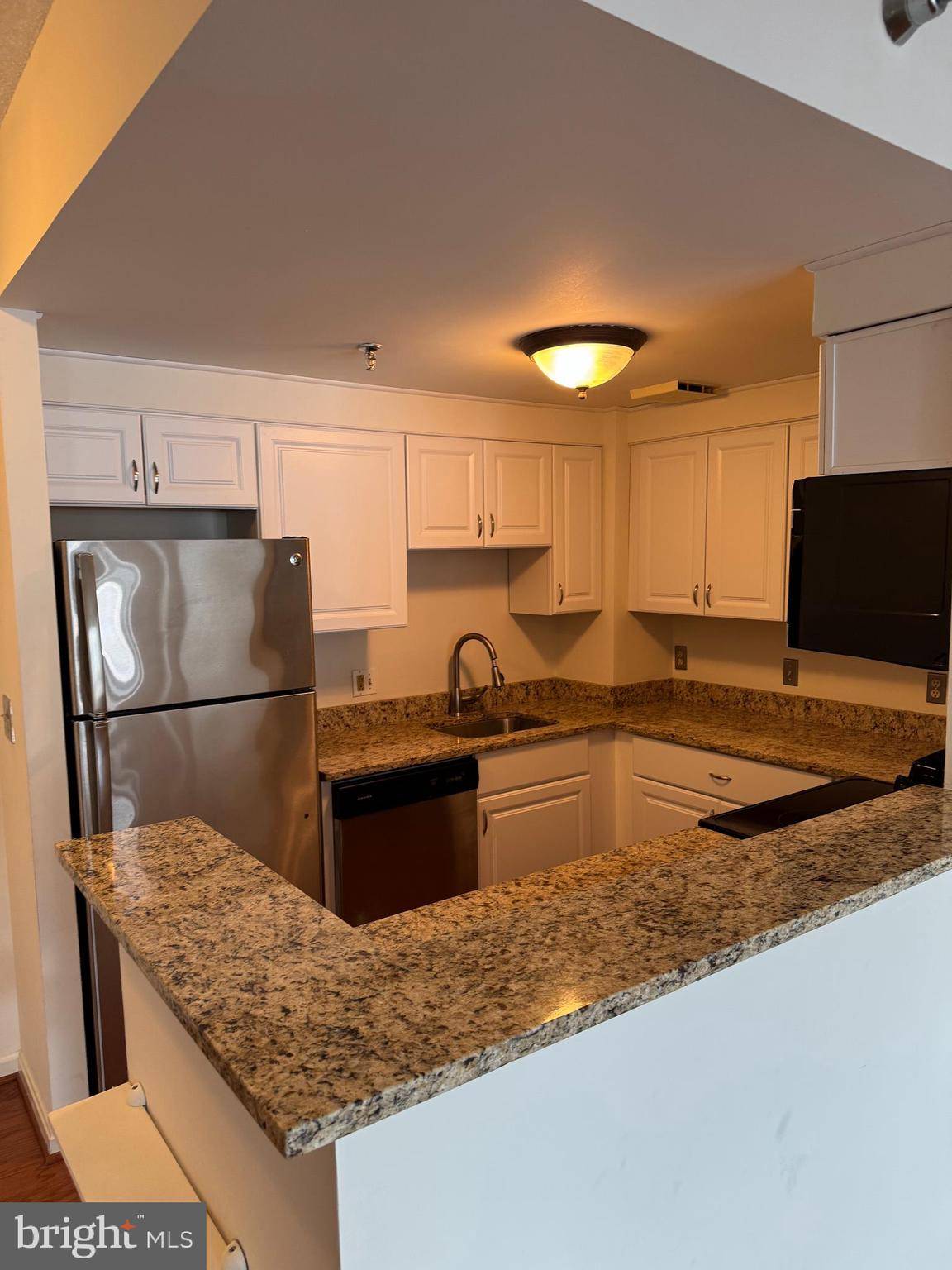 Rockville, MD 20850,24 COURTHOUSE SQ #408