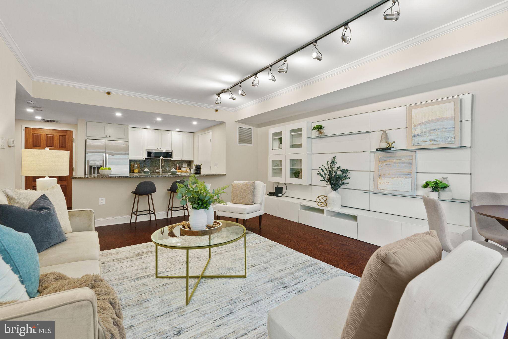 Arlington, VA 22209,1530 KEY BLVD #203