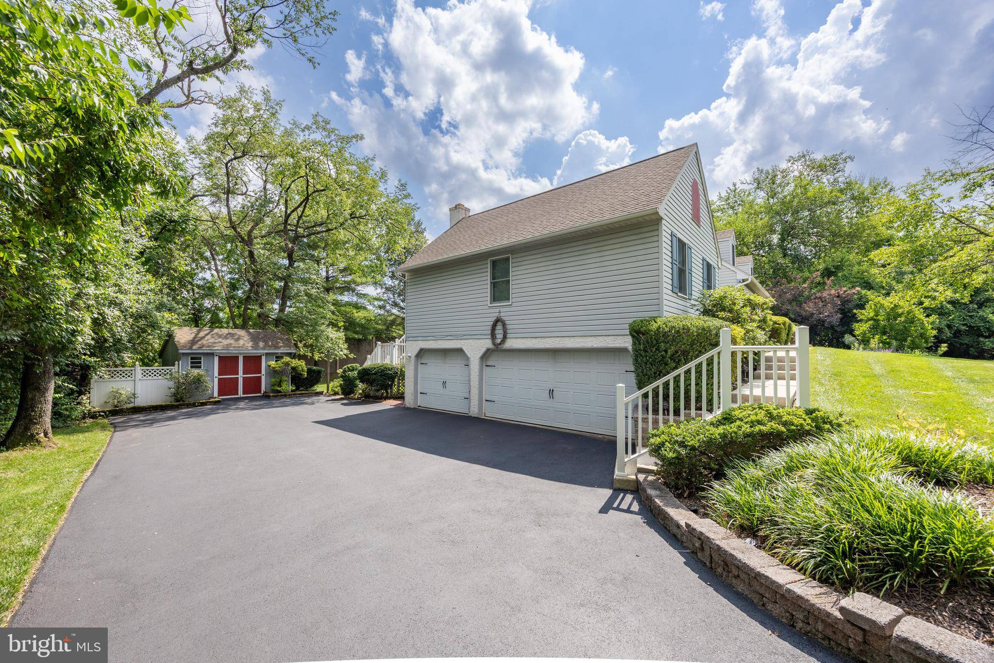 Downingtown, PA 19335,10 LONG DR