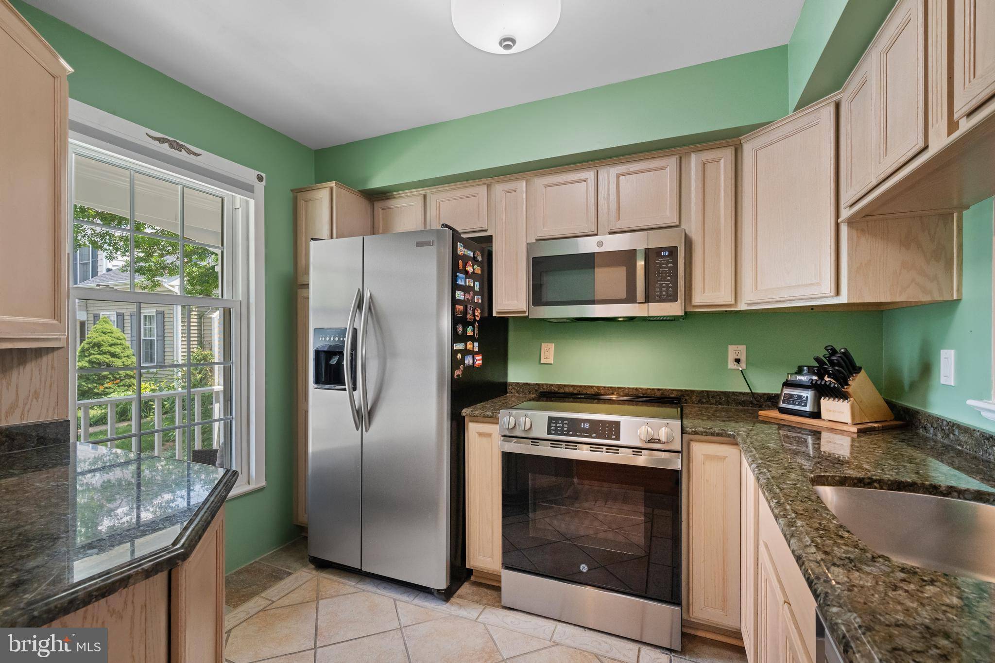 Alexandria, VA 22306,6533 BRICK HEARTH CT