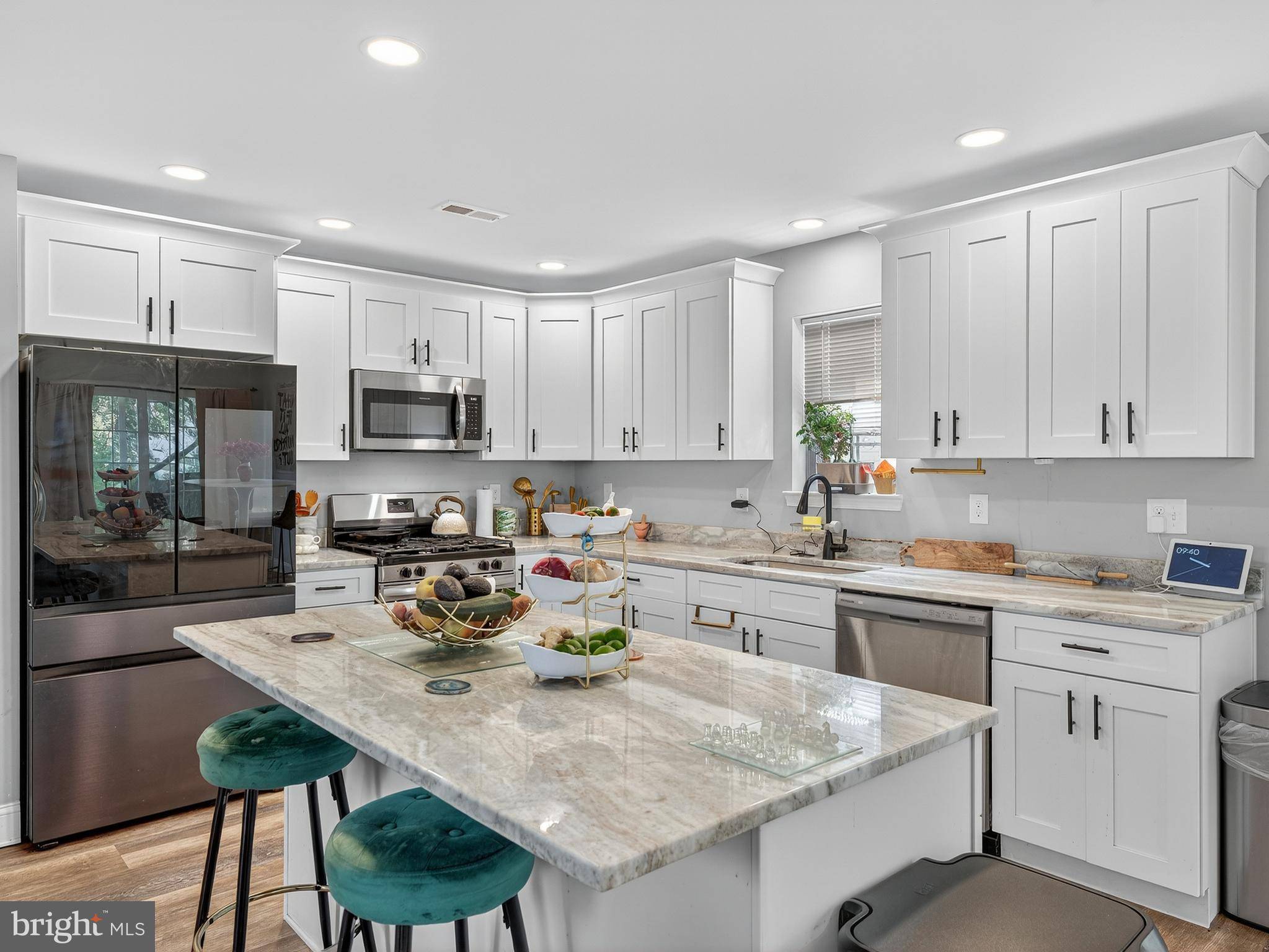 Bellmawr, NJ 08031,300 SAUNDERS AVE
