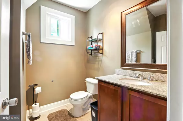 Catonsville, MD 21228,214 SHADY NOOK CT