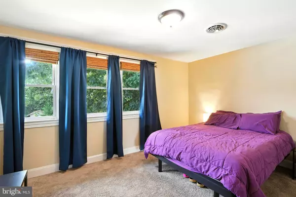 Catonsville, MD 21228,214 SHADY NOOK CT