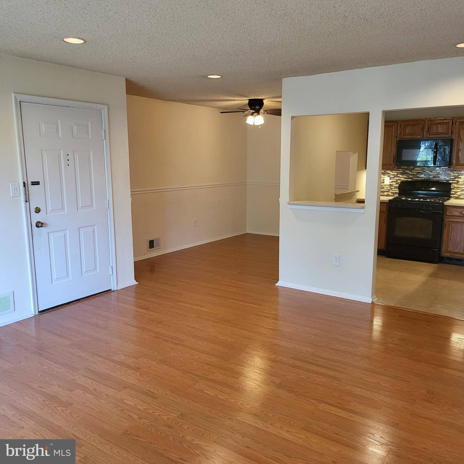 Franklin Park, NJ 08823,219 RACHEL CT