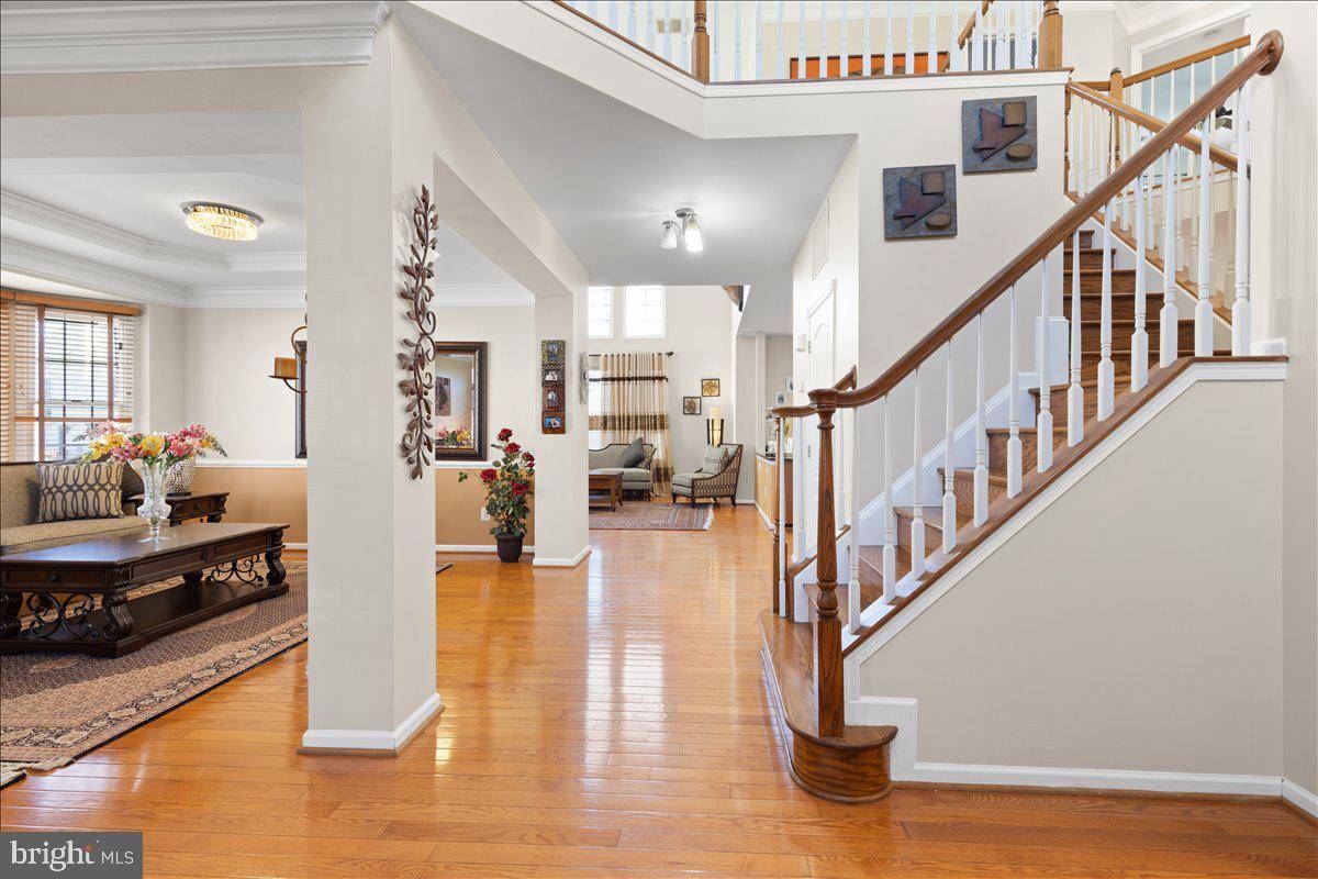 Chantilly, VA 20152,43089 FINDERS LN