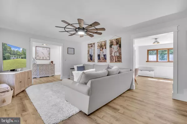Owings, MD 20736,3332 HALL CREEK LN