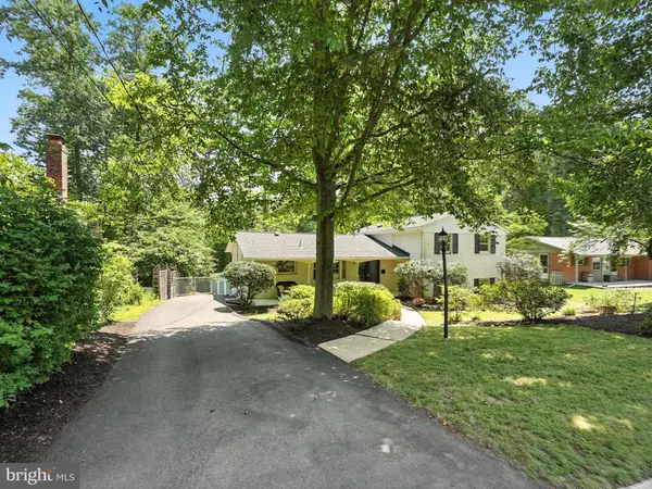 Annandale, VA 22003,5105 LINETTE LN