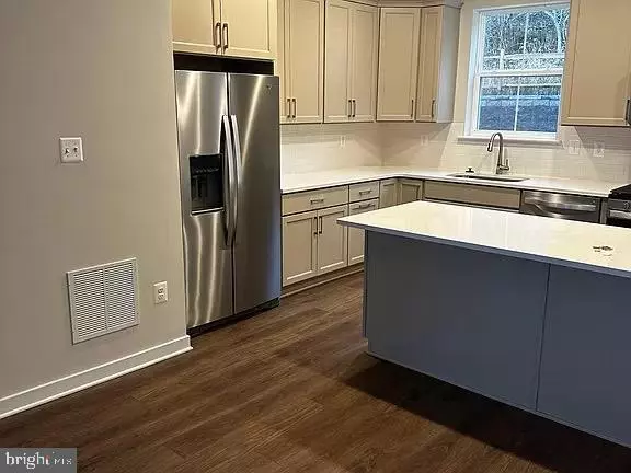 Downingtown, PA 19335,31 FOUR LEAF DR