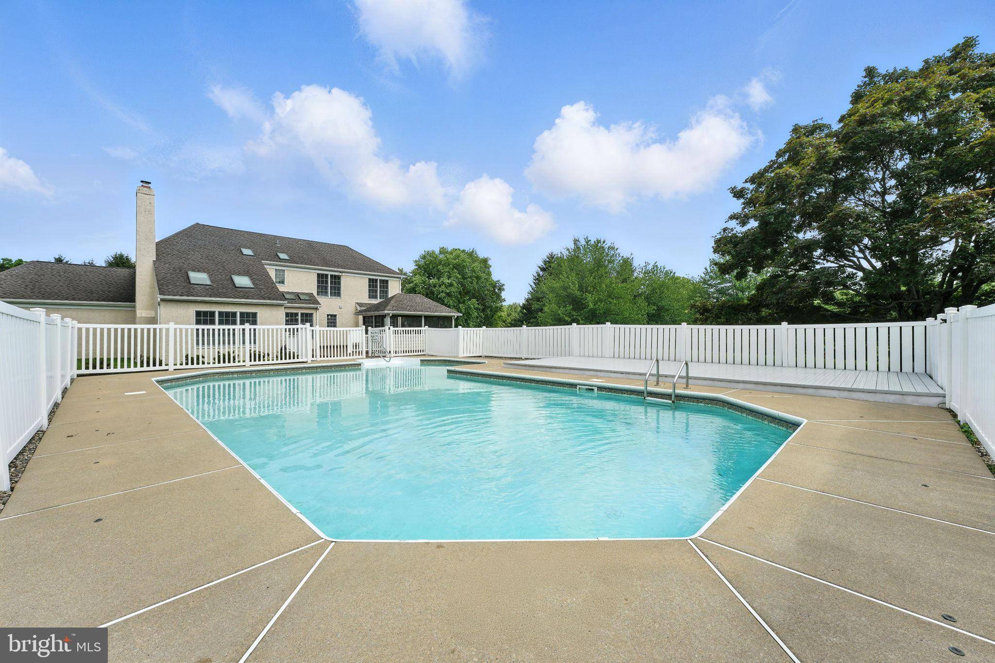 Hockessin, DE 19707,2 HOMESTEAD LN