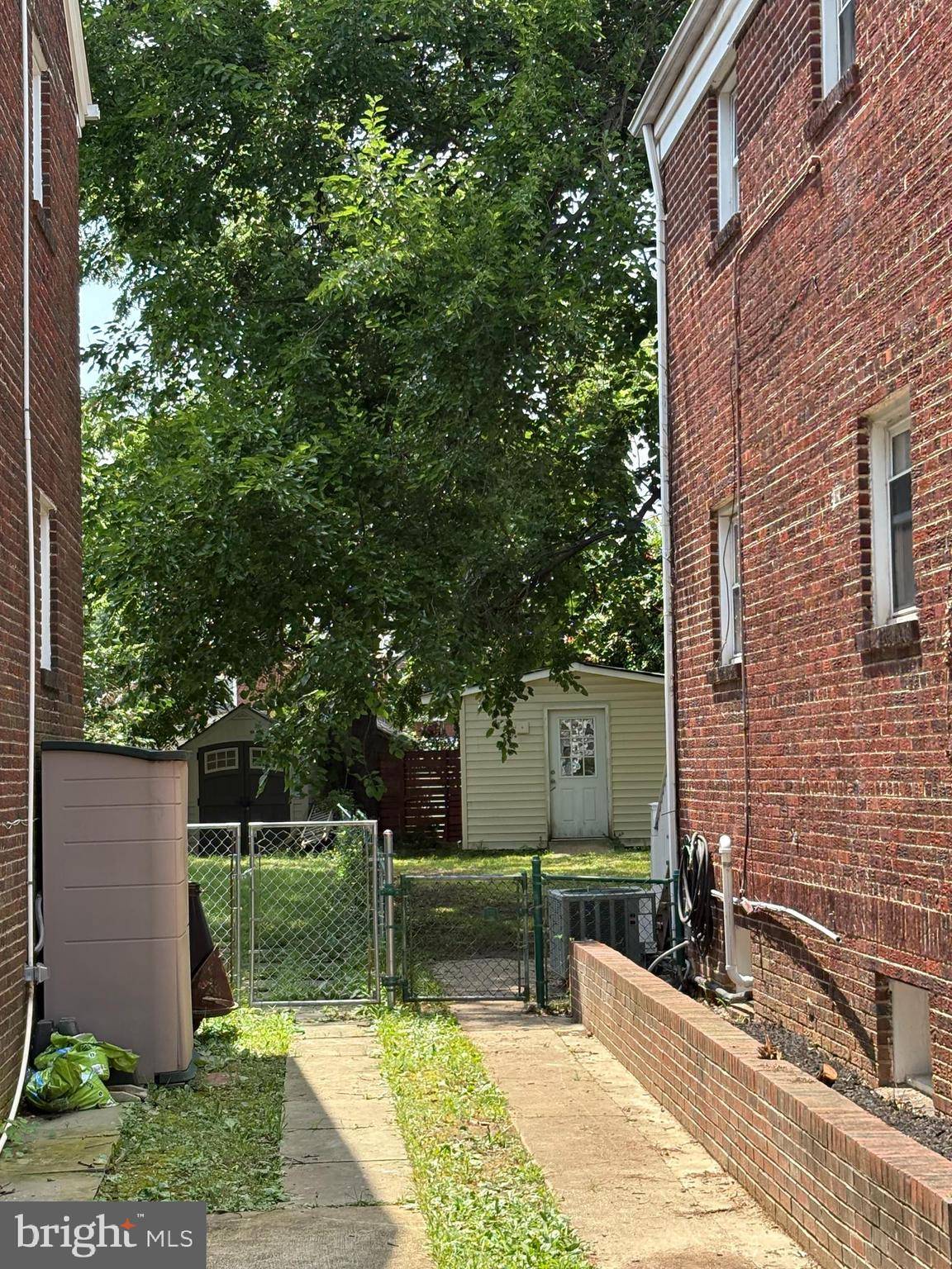 Arlington, VA 22204,306 S COURTHOUSE RD